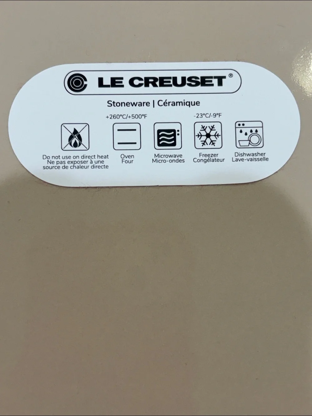 NWT Le Creuset 23 cm Square Stoneware Baker - Carmin